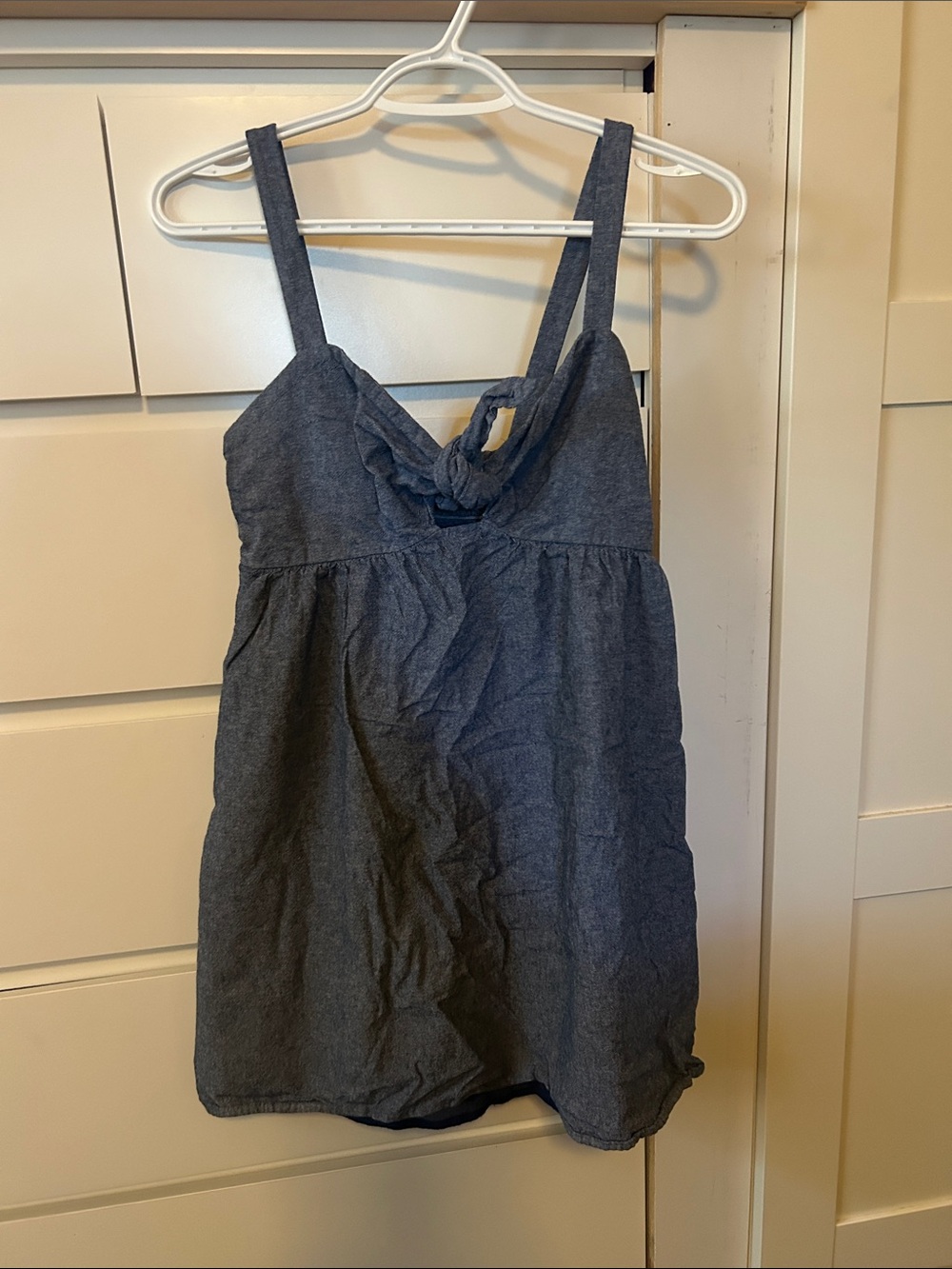Urban Outfitters Chambray Tie-Front Sleeveless Chemise in Blue